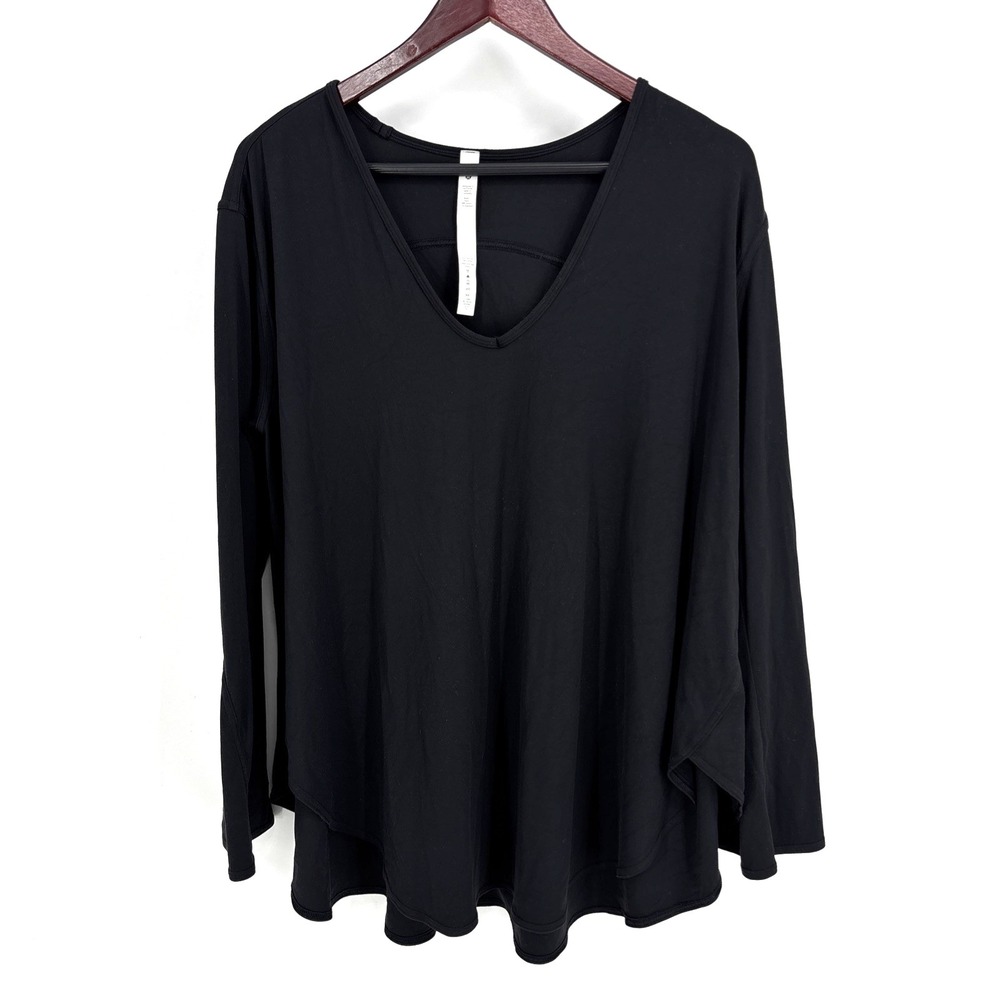 Lululemon Women's V-Neck Long Sleeve Top Black Size 12 Loose Fit Oversized